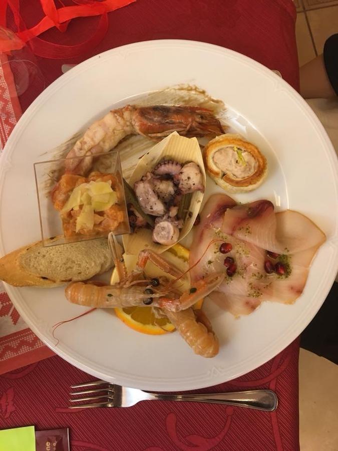 ホテル La Buona Forchetta - S. Anna サン・ジョバンニ・ロトンド エクステリア 写真